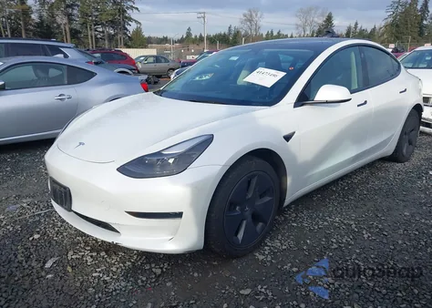 2023 Tesla Model 3 z USA, uszkodzony, nr VIN 5YJ3E1EA5PF570366